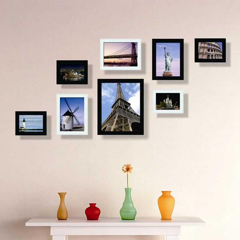 Как развесить фотки на стене:  стены фотографиями в рамках .
