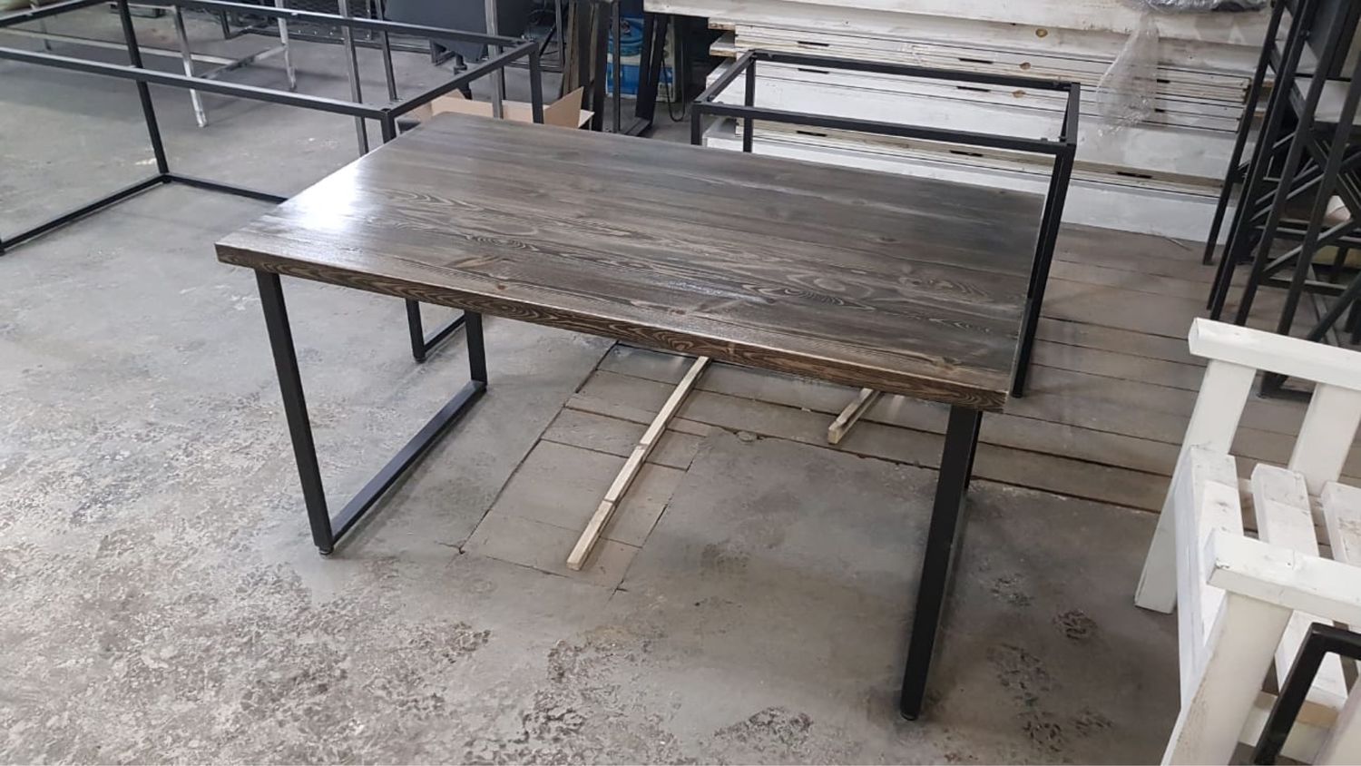 столы из металла для производства