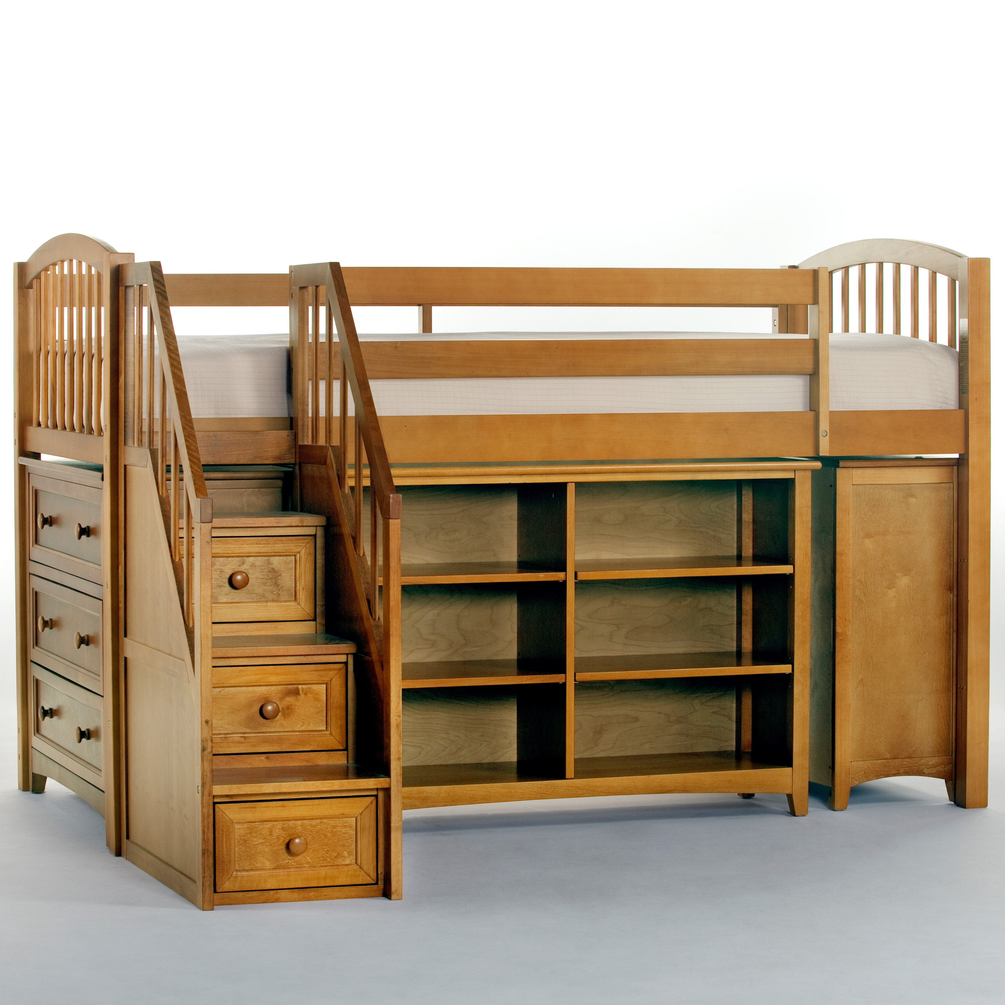 Кровать чердак деревянная
