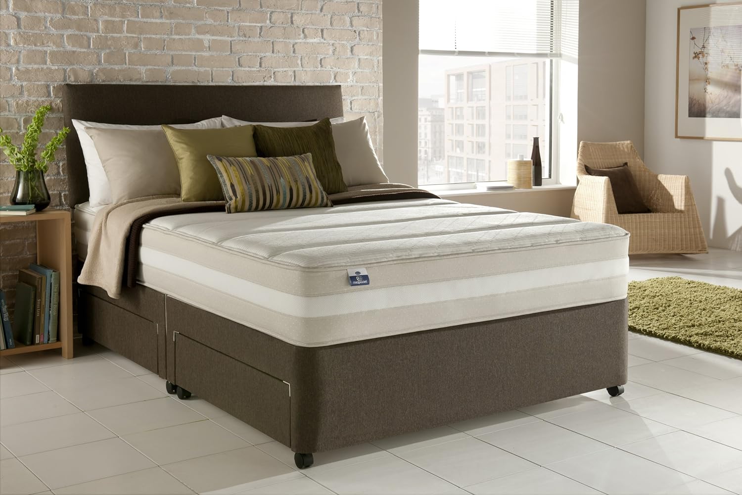 Как правильно подобрать кровать. Кровать обычная. Кровать для тяжелых людей. Идеальная кровать. Кровать для большого веса.