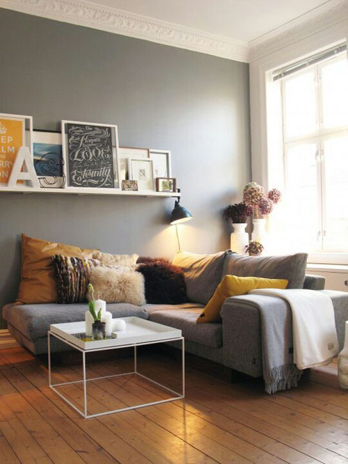 Серый пол и светлая мебель