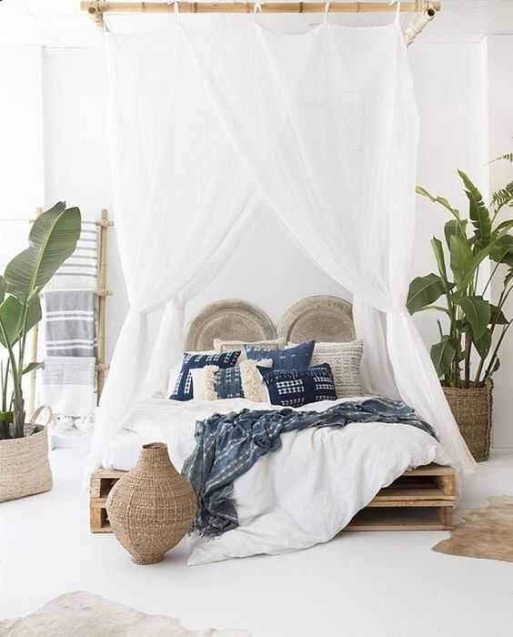 Dizajnirajte spavaću sobu u stilu interijera boho fotografija