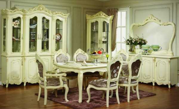 Обеденный стол в гостиную недорого в классическом стиле